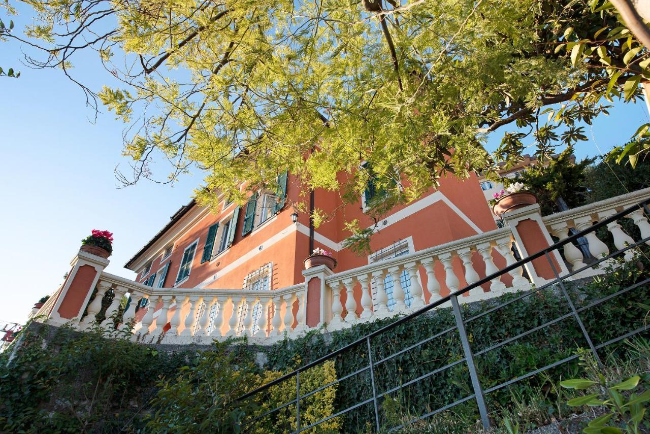 Trilocale In Villa Vista Mare Apt 3 瓦拉泽 外观 照片