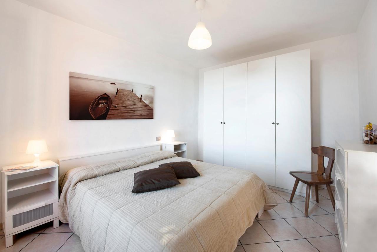 Trilocale In Villa Vista Mare Apt 3 瓦拉泽 外观 照片